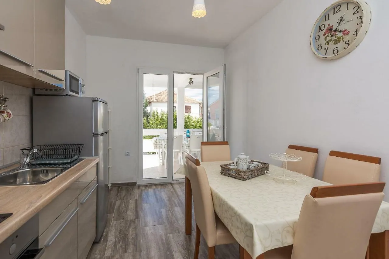 Apartments Mirko&Ana Bibinje